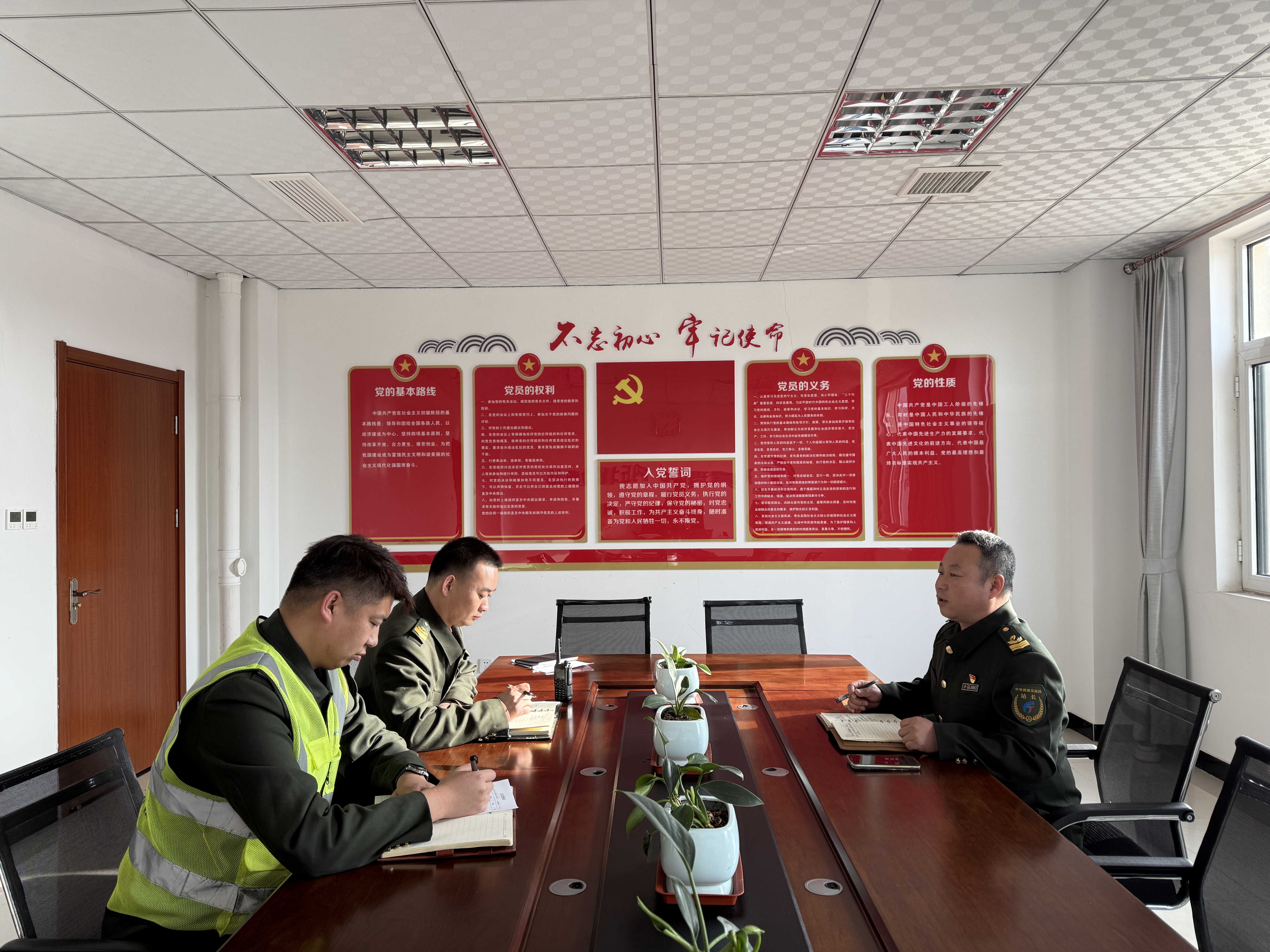 a22dbc23e13de74a01a0b82c963794c.jpg