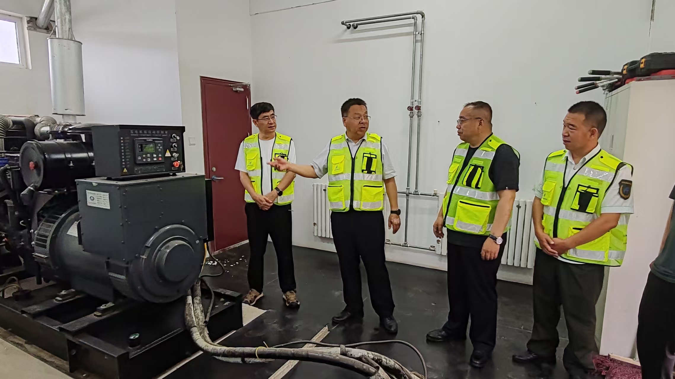 cbe4c7c1594367875e15b55e771760b.jpg cbe4c7c1594367875e15b55e771760b.jpg