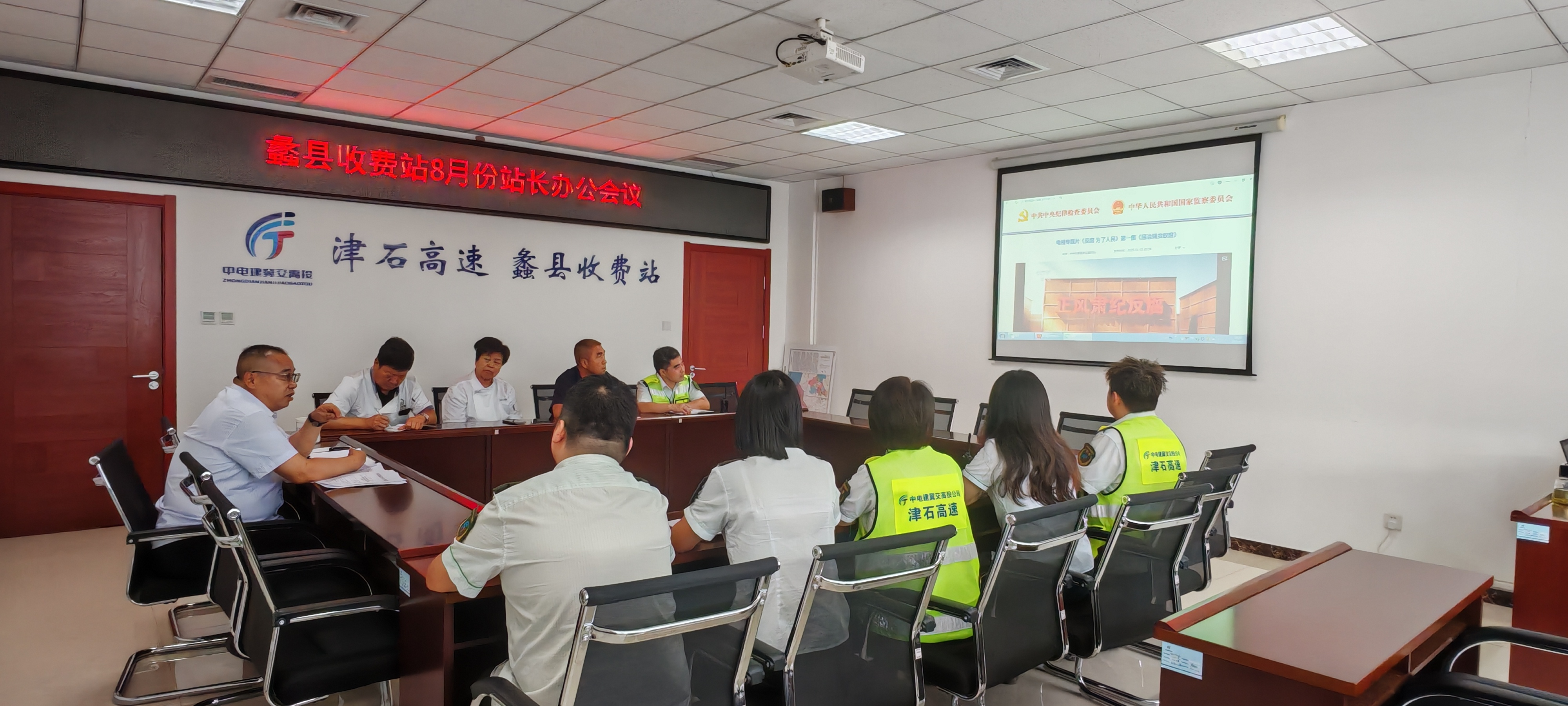 ae98759289d82b09b619a562c03520d.jpg ae98759289d82b09b619a562c03520d.jpg