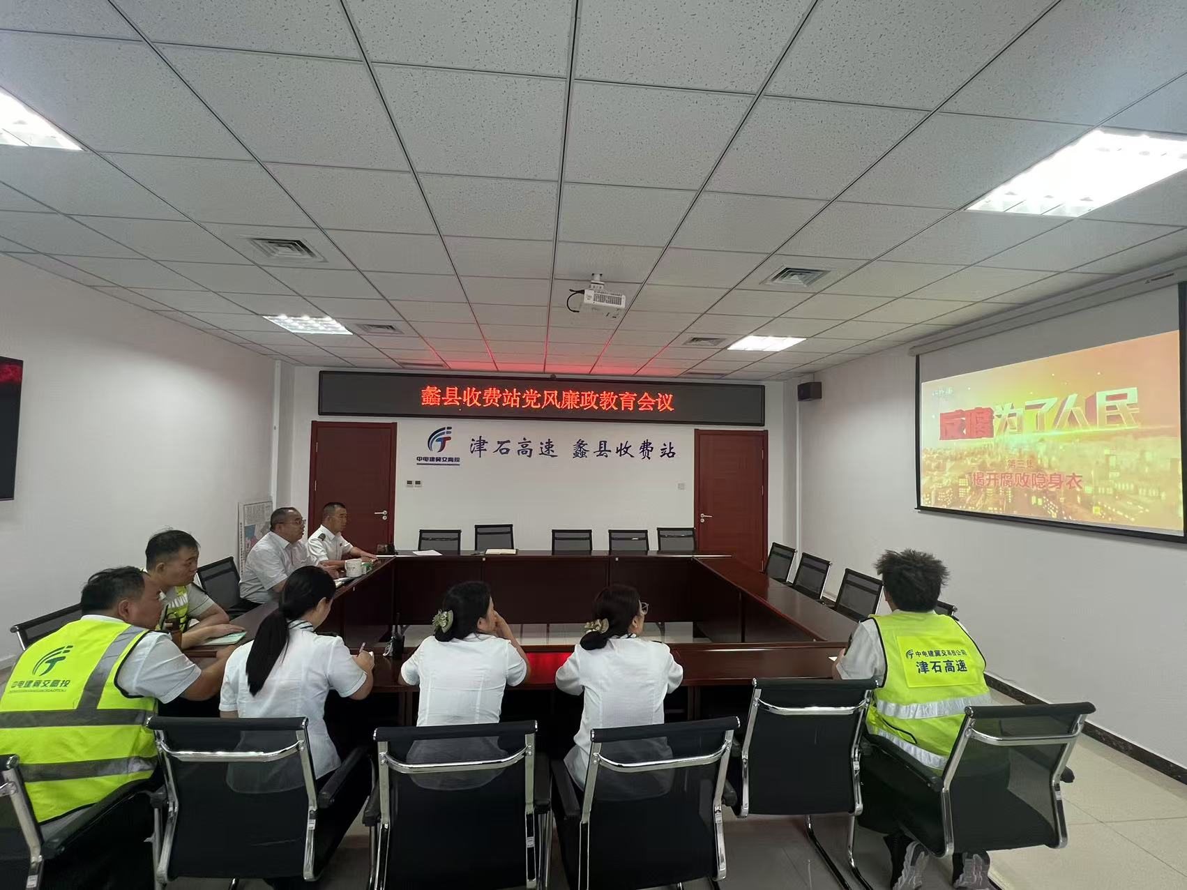 cf3a013c05f16b7f391508de4afe434.jpg cf3a013c05f16b7f391508de4afe434.jpg