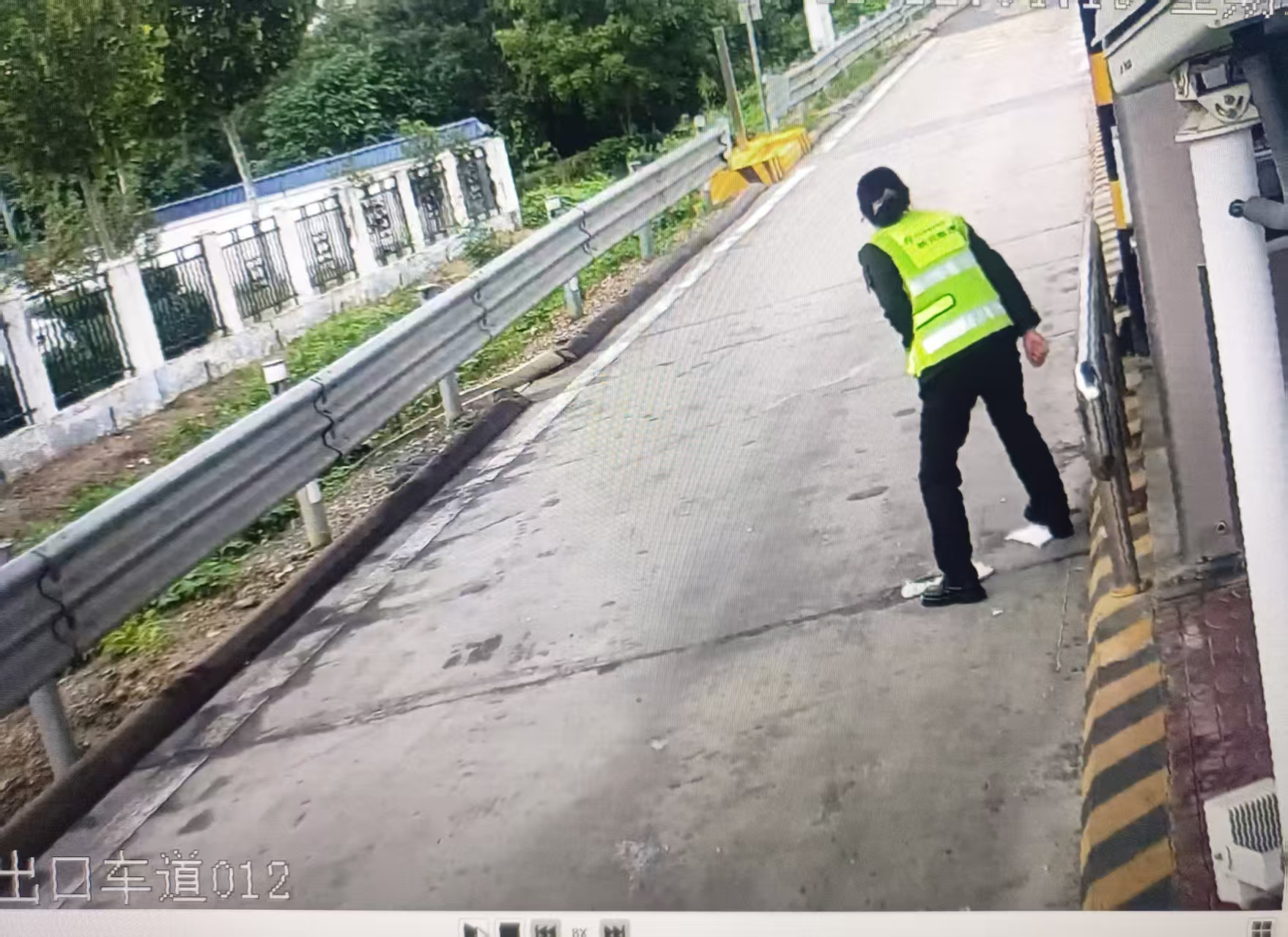 微信图片_20251016101638.jpg