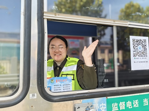 C:\Users\Administrator\Desktop\54df3cb7194d0baaebf710125595d66.jpg C:\Users\Administrator\Desktop\54df3cb7194d0baaebf710125595d66.jpg