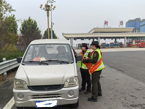 C:\Users\Administrator\Desktop\22acecd51df8972f28f4ac3f1ae532d.jpg C:\Users\Administrator\Desktop\22acecd51df8972f28f4ac3f1ae532d.jpg