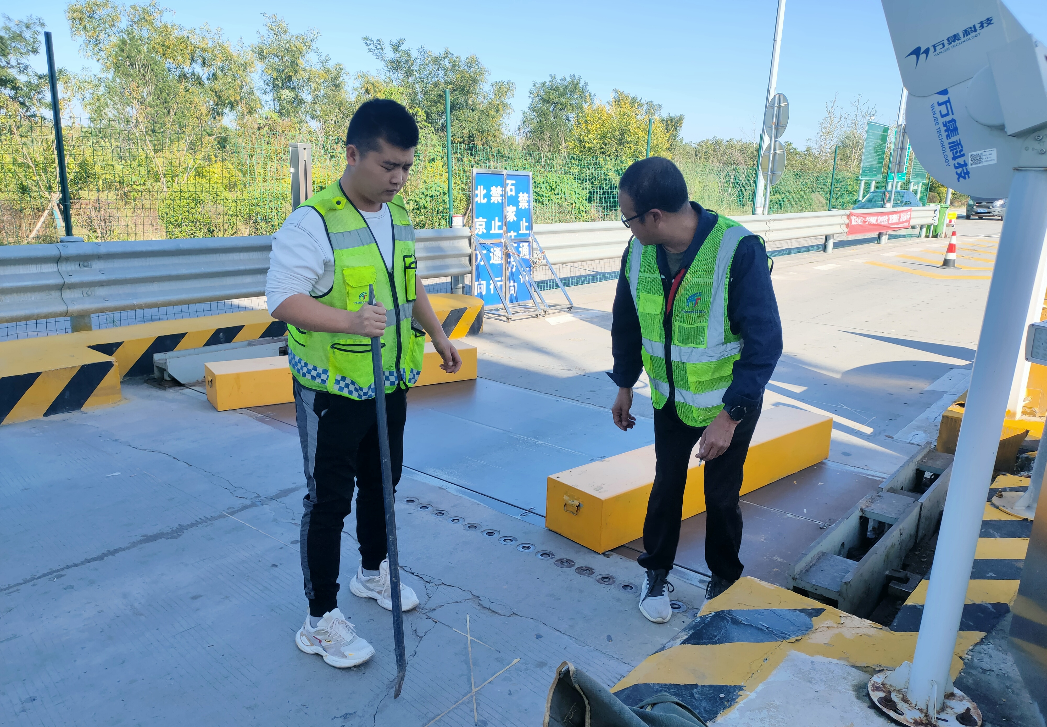 e7f59611eb545338a26007a9abce9519.jpg e7f59611eb545338a26007a9abce9519.jpg