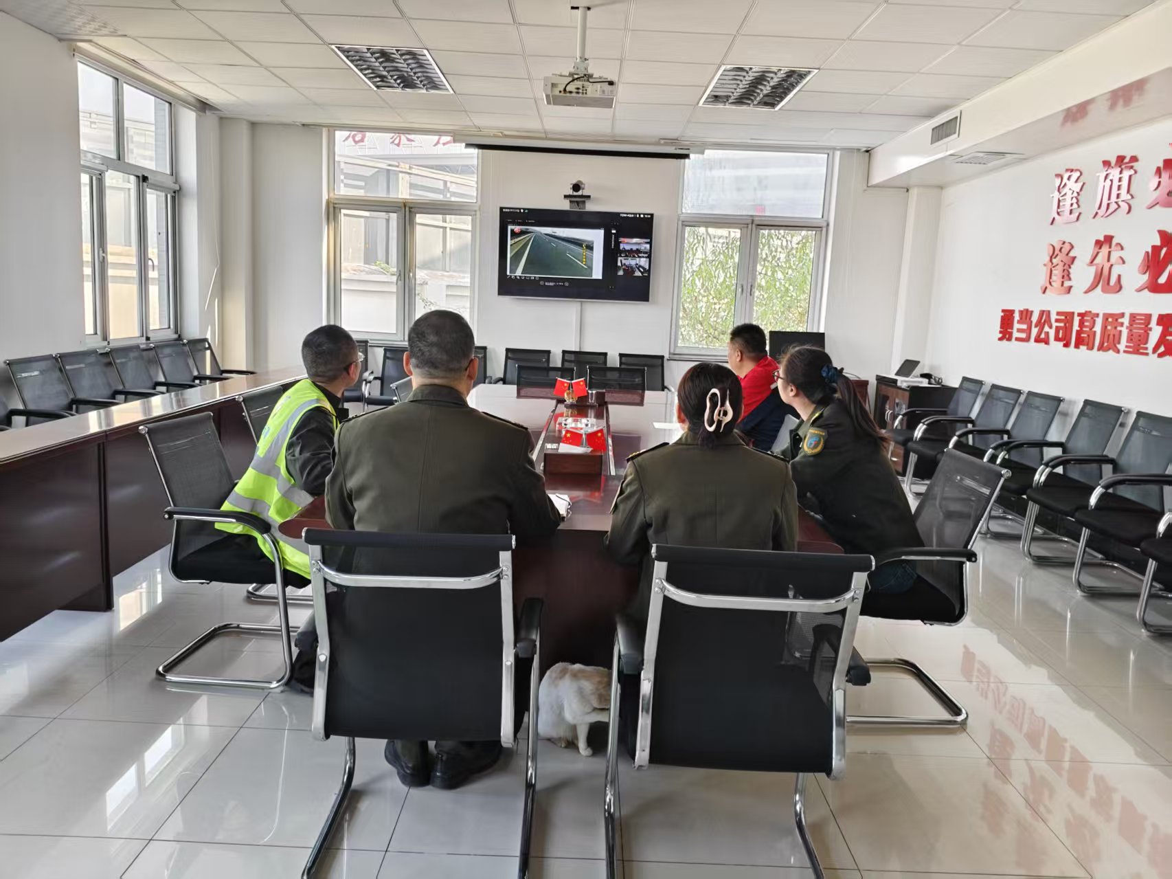 fbf23b5a2b83a5f0c04b09ebfe69b270.jpg fbf23b5a2b83a5f0c04b09ebfe69b270.jpg