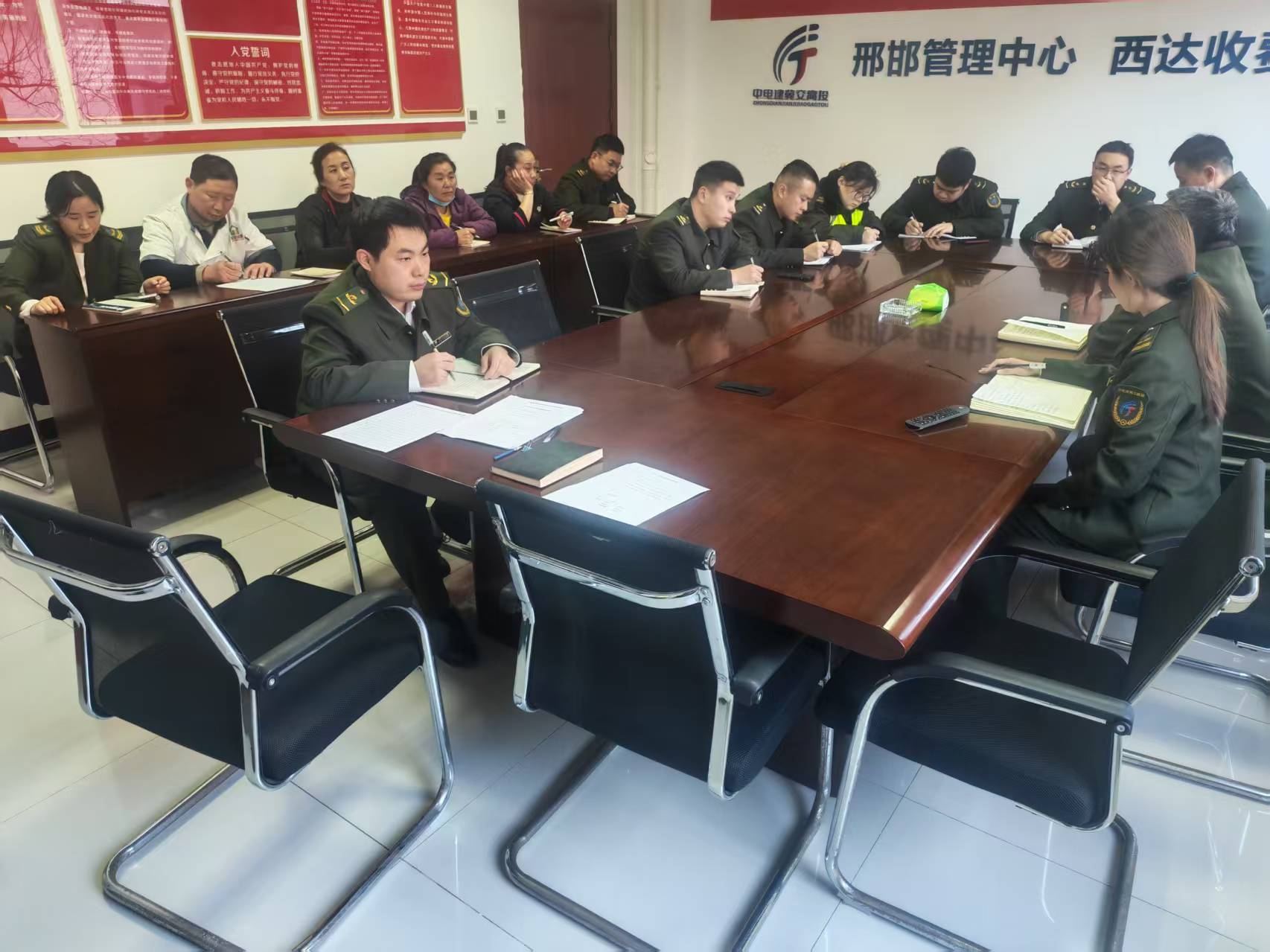 5e9411d8c8154620eeb46df6e2d553f9.jpg 5e9411d8c8154620eeb46df6e2d553f9.jpg