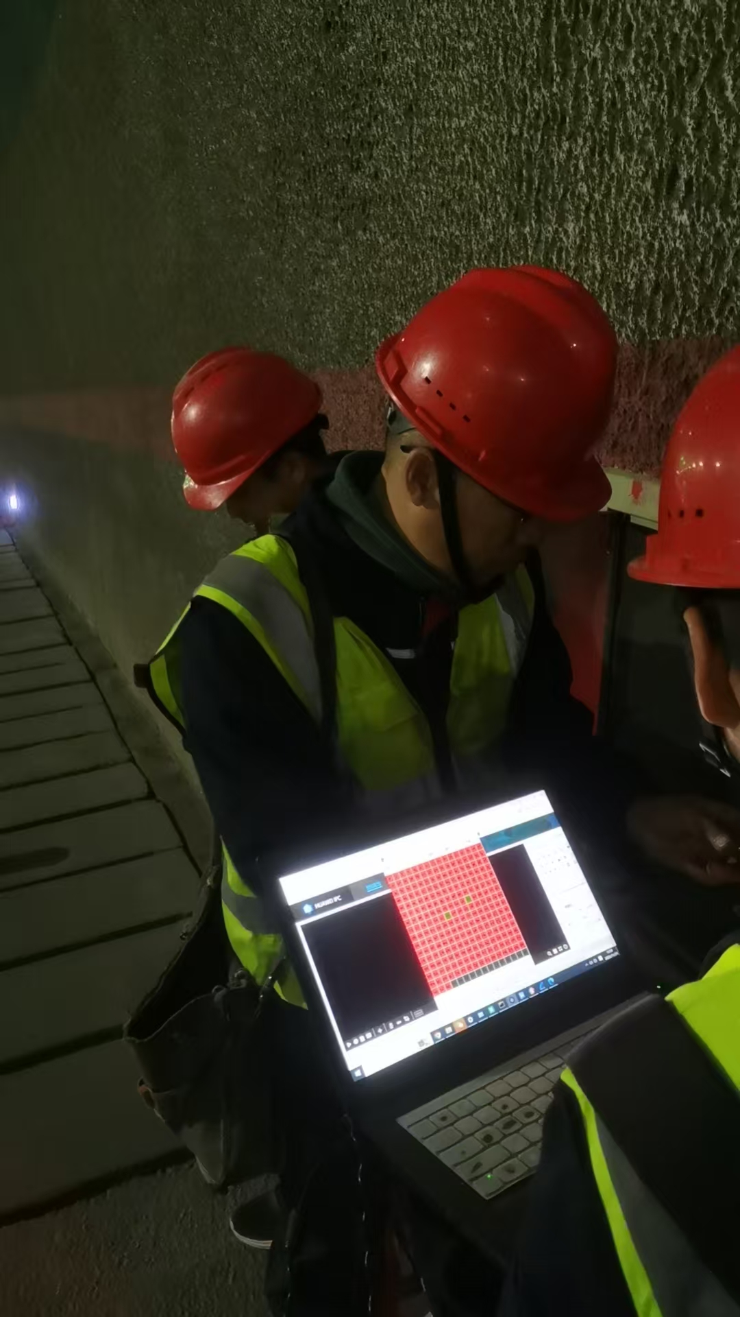 40ddd726f74b5a3e4608a260bf84808c.jpg 40ddd726f74b5a3e4608a260bf84808c.jpg